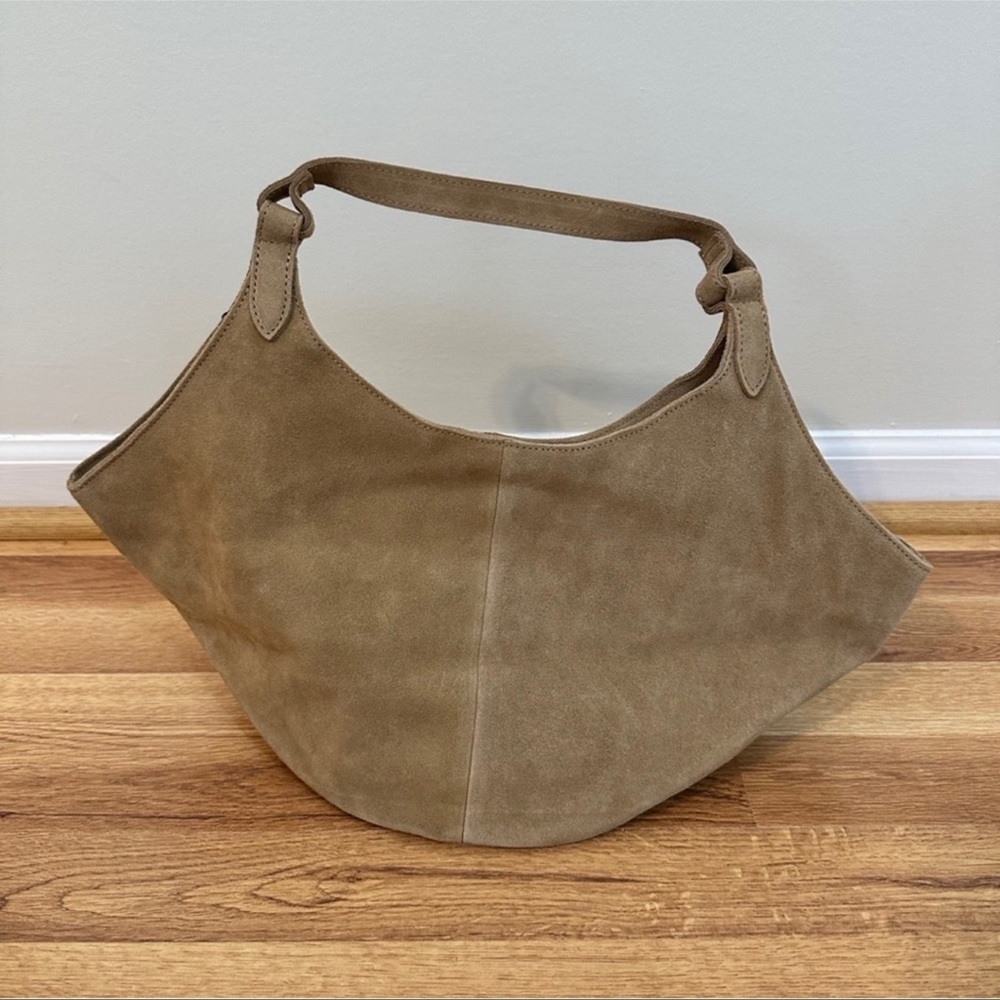 NWT M.I.L.A. Emma shoulder bag suede leather in sand color